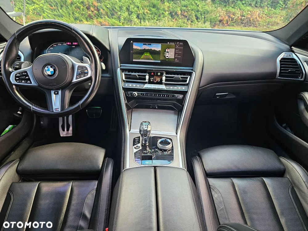 BMW Seria 8 840i - 9