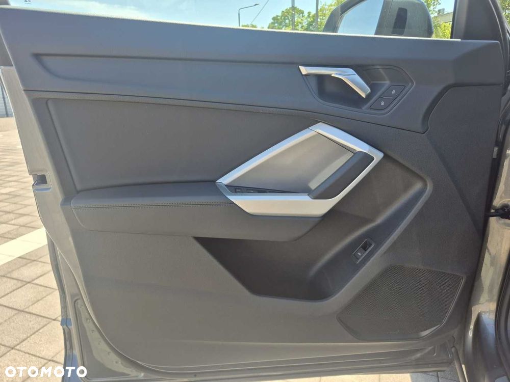 Audi Q3 35 TFSI mHEV S tronic - 12
