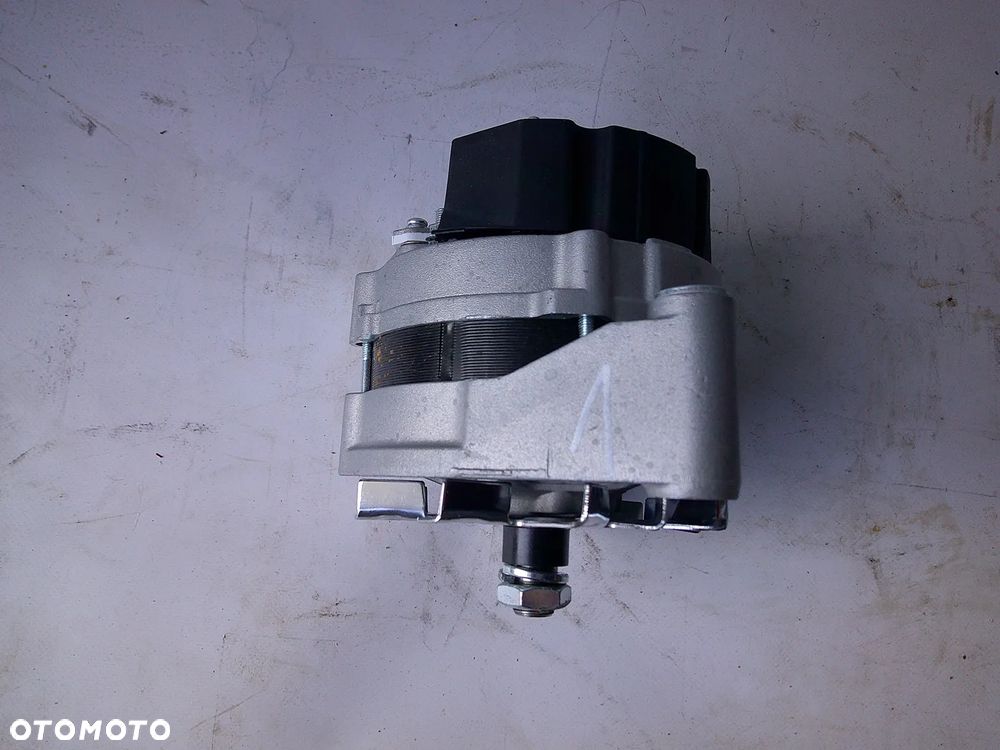 MAHLE ALTERNATOR DEUTZ CASE FENDT RENAULT CARRARO GONDONI HOLDER KRAMER 14V 65A - 8