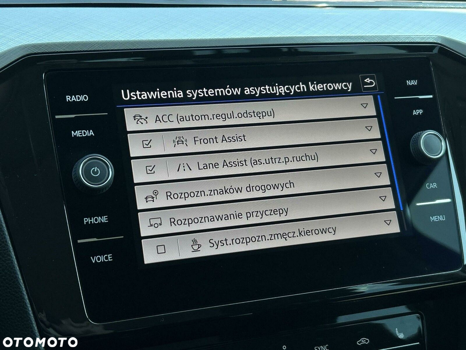 Volkswagen Passat 1.5 TSI EVO Business DSG - 23