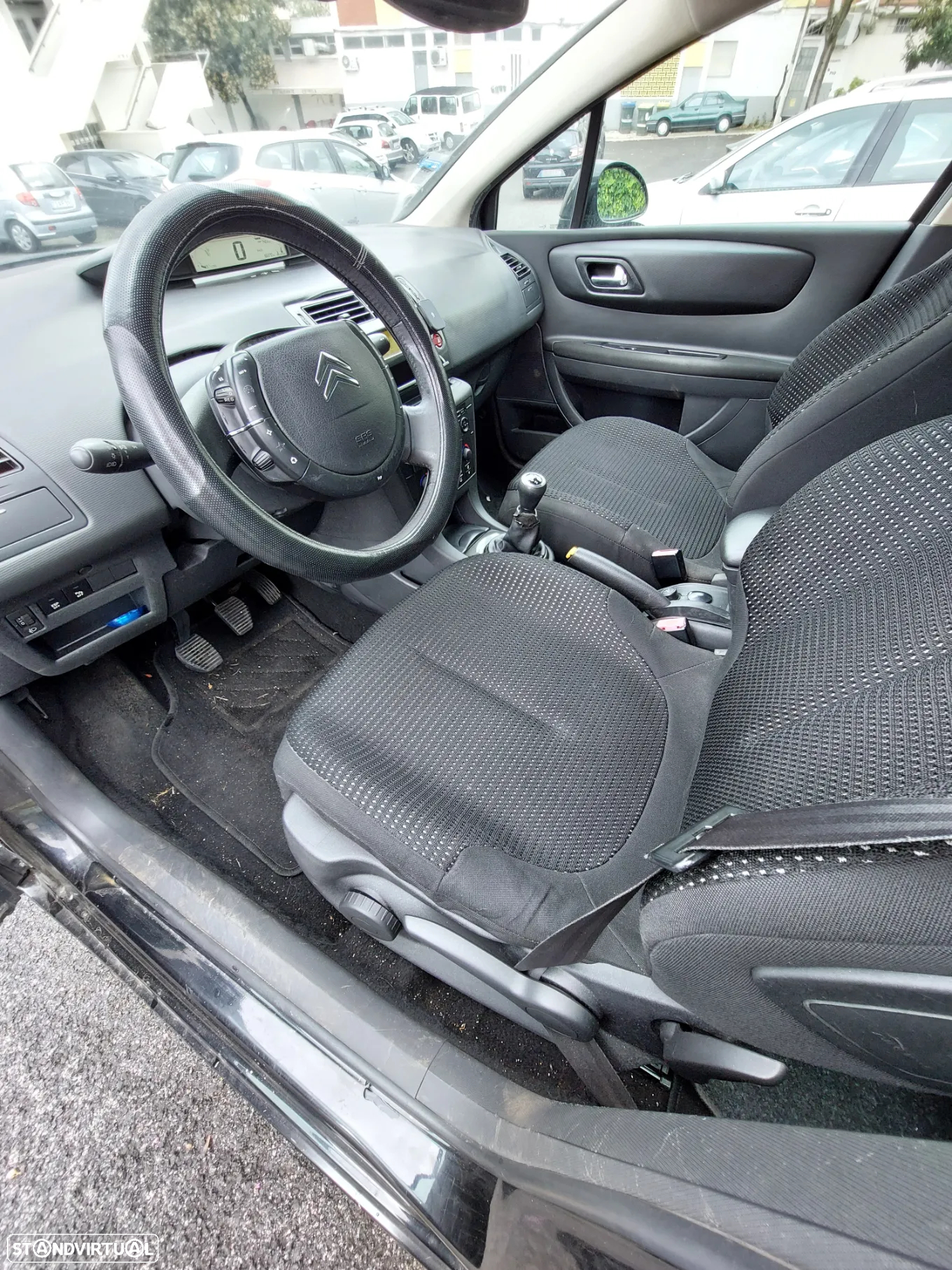 Citroën C4 1.6 HDi Exclusive Airdream - 9