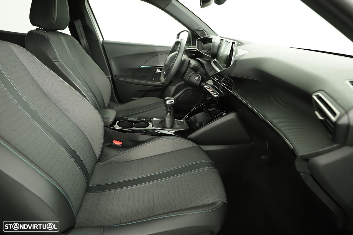 Peugeot 2008 1.2 PureTech Allure Pack - 22
