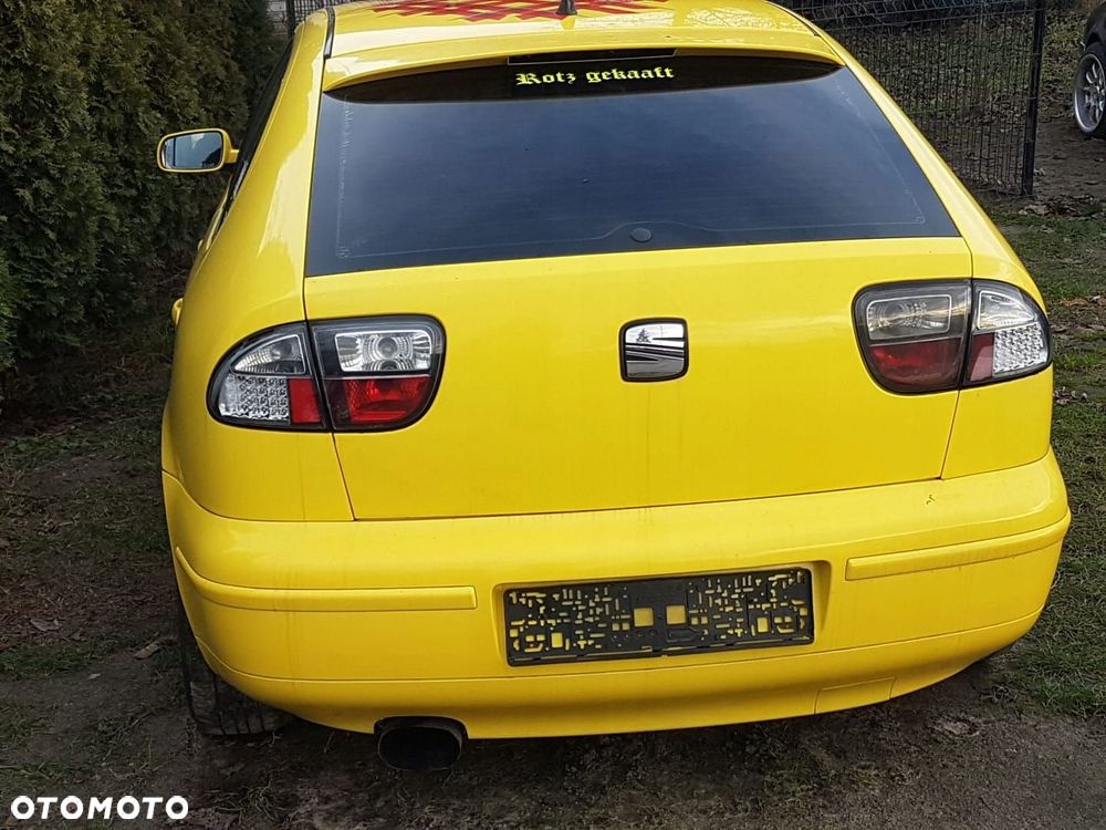 TOLEDO LEON I 98- KLAPA TYŁ TYLNY ŻÓŁTY LS1H - 9