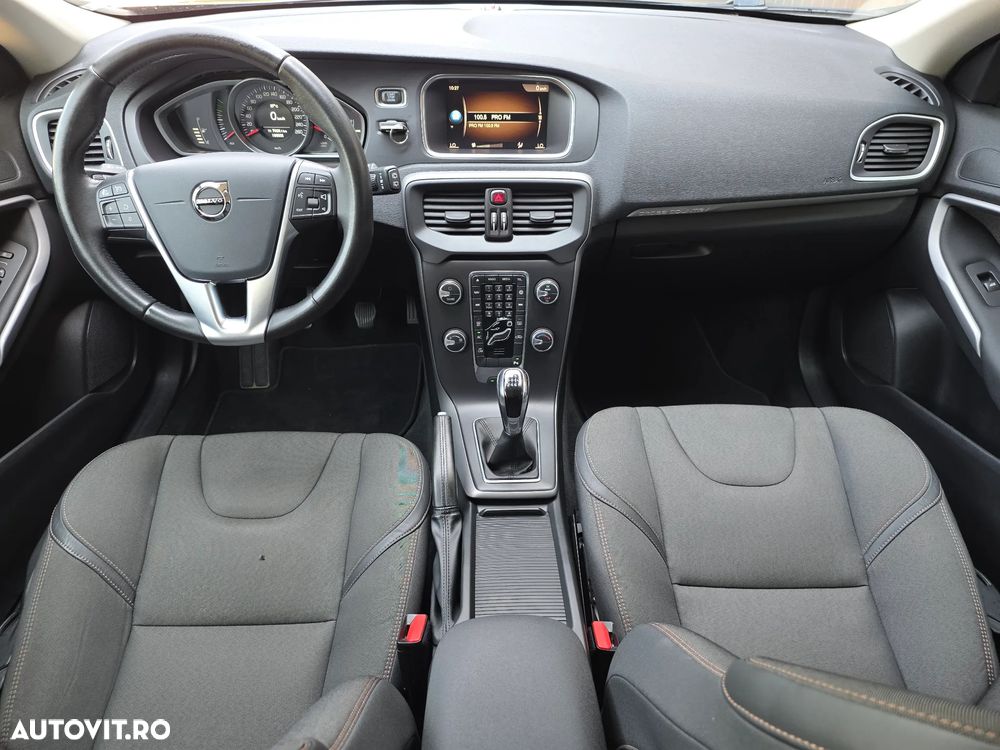 Volvo V40 - 10