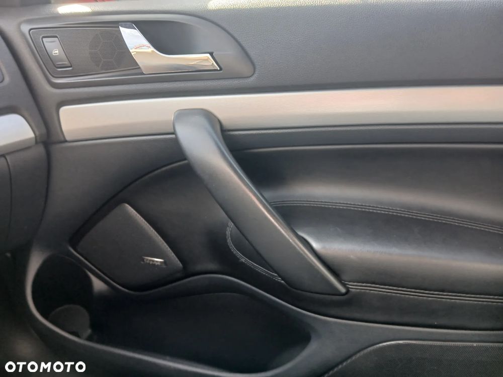 Skoda Octavia 2.0 TDI DPF RS DSG - 30