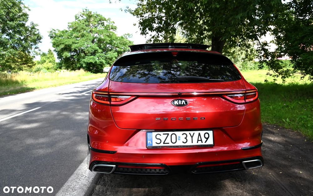 Kia ProCeed - 2