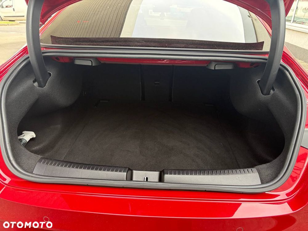 Mercedes-Benz CLA 200 AMG Line 7G-DCT - 7