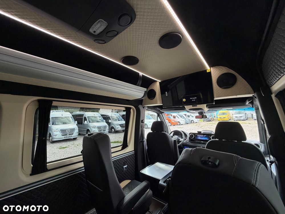 Mercedes-Benz Sprinter 319 - 18