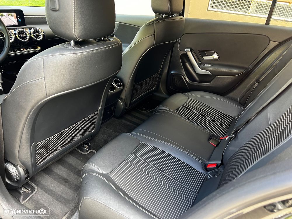 Mercedes-Benz A 180 d Style Plus - 26