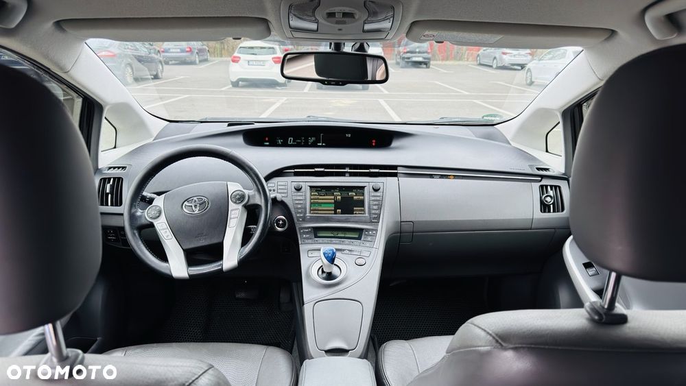 Toyota Prius 1.5 VVT-i Sol - 3