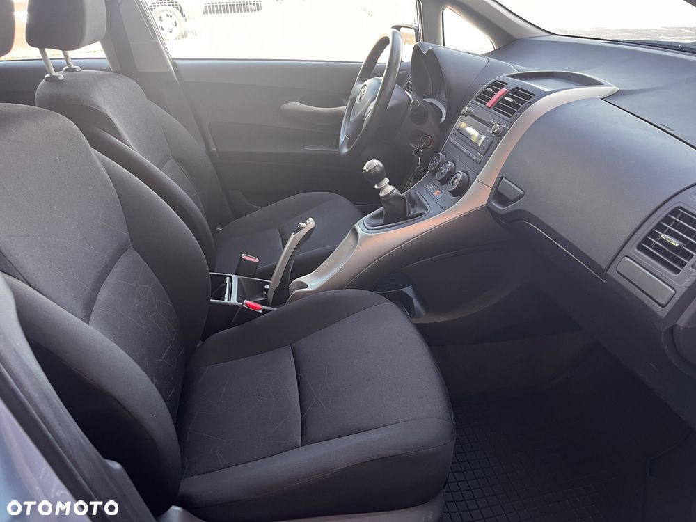 Toyota Auris 1.33 VVT-i Life - 31