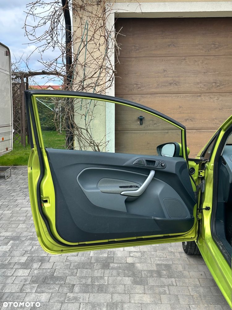 Ford Fiesta 1.25 Trend - 19