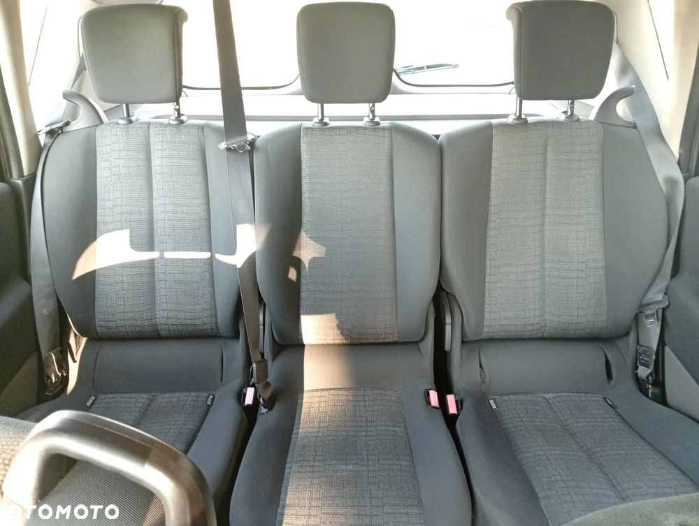 Renault Scenic 1.6 16V Avantage - 9