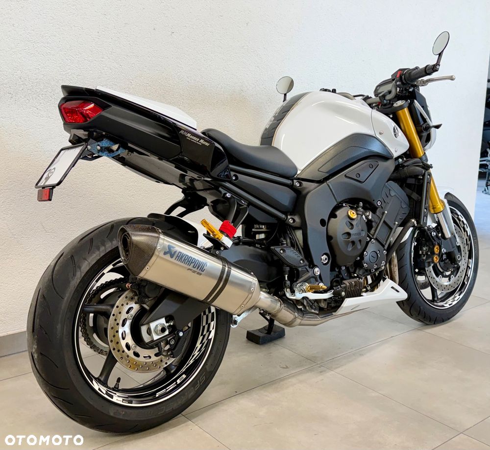 Yamaha FZ8 - 6