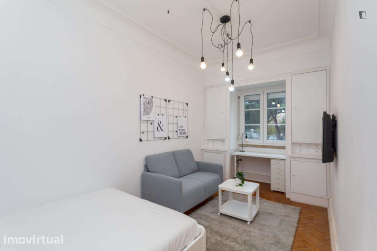 Quarto - localizado em Roma-Areeiro Lisbon - Grande imagem: 3/18
