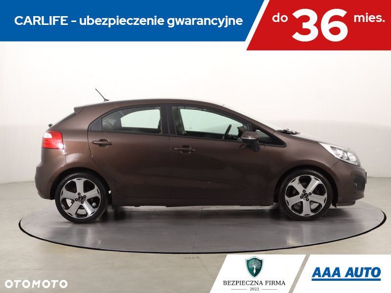 Kia Rio - 8