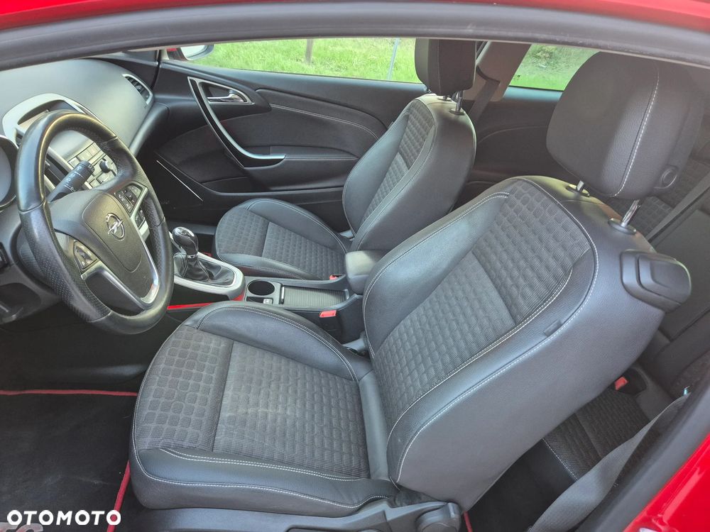 Opel Astra 1.6 T Cosmo - 21