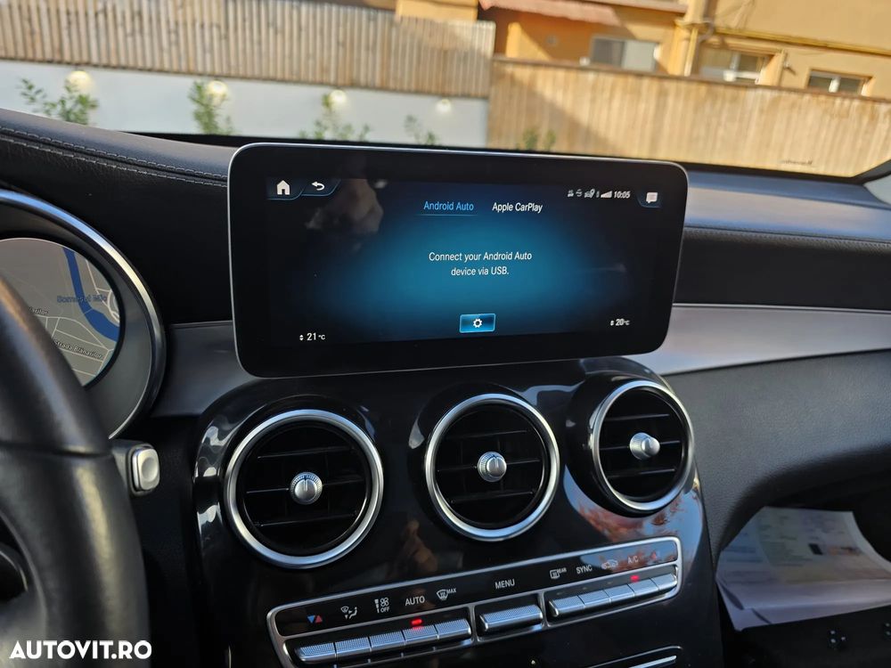 Mercedes-Benz GLC 300 d 4MATIC - 18