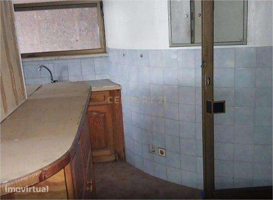 ☕ **ESPAÇO COMERCIAL À VENDA NO CENTRO DA MARINHA GRANDE - Grande imagem: 3/5