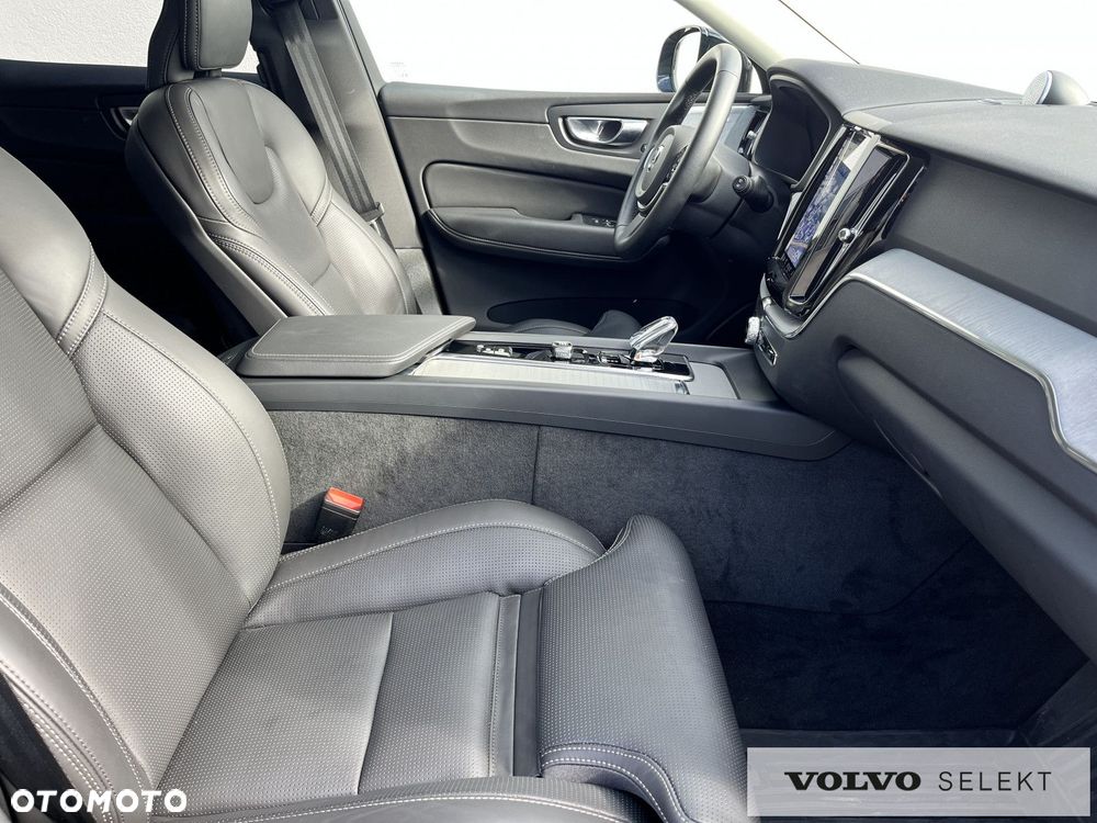Volvo XC 60 - 31