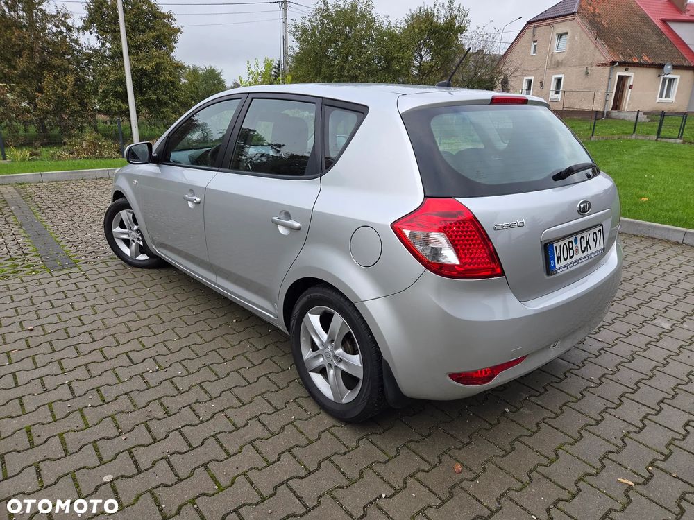 Kia Ceed Cee'd 1.4 Comfort - 5