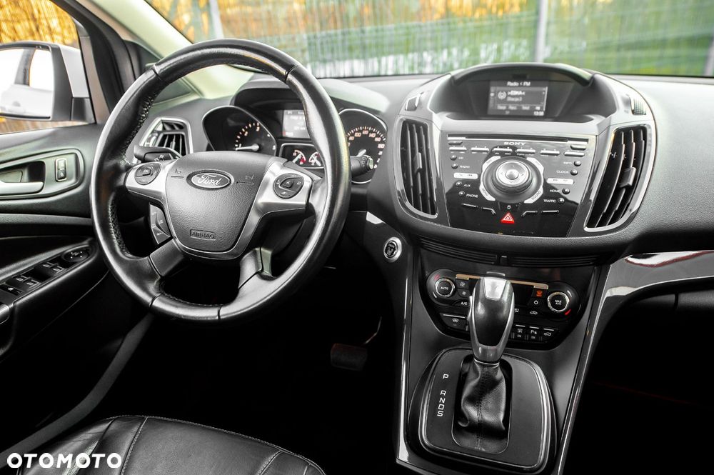 Ford Kuga 2.0 TDCi 4x4 Titanium - 23