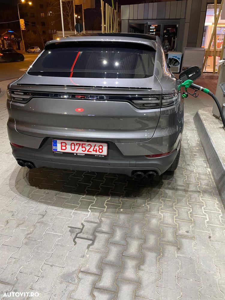Porsche Cayenne S - 1