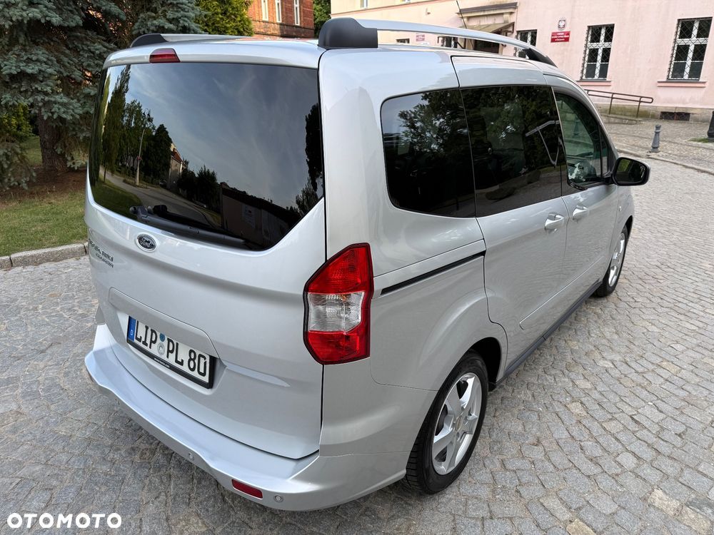 Ford Tourneo Courier 1.5 TDCi S&S Titanium - 6