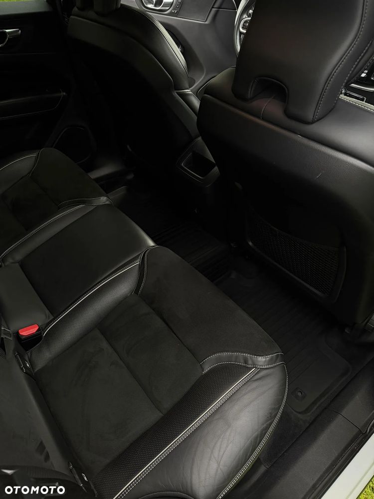 Volvo XC 60 T5 R-Design - 8