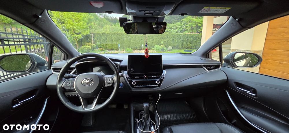 Toyota Corolla 2.0 Hybrid Executive - 7