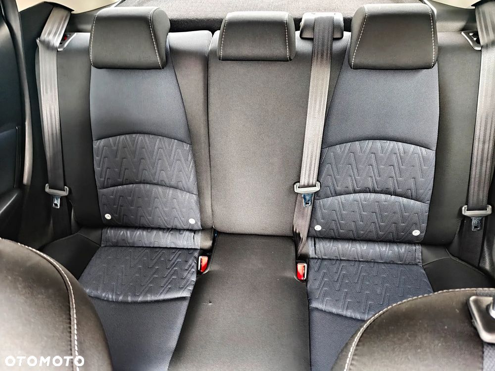 Mazda 2 1.5 Skygo - 27