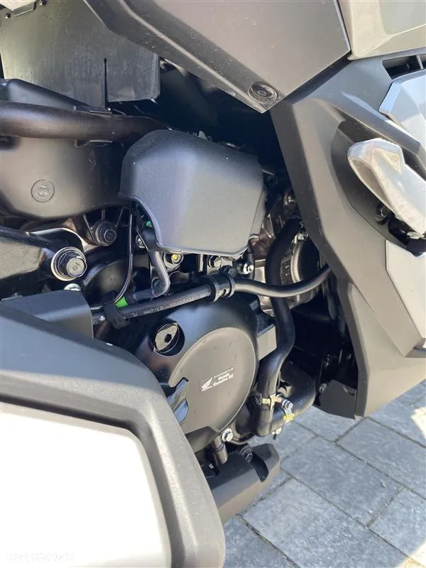 Honda ADV350 - 7