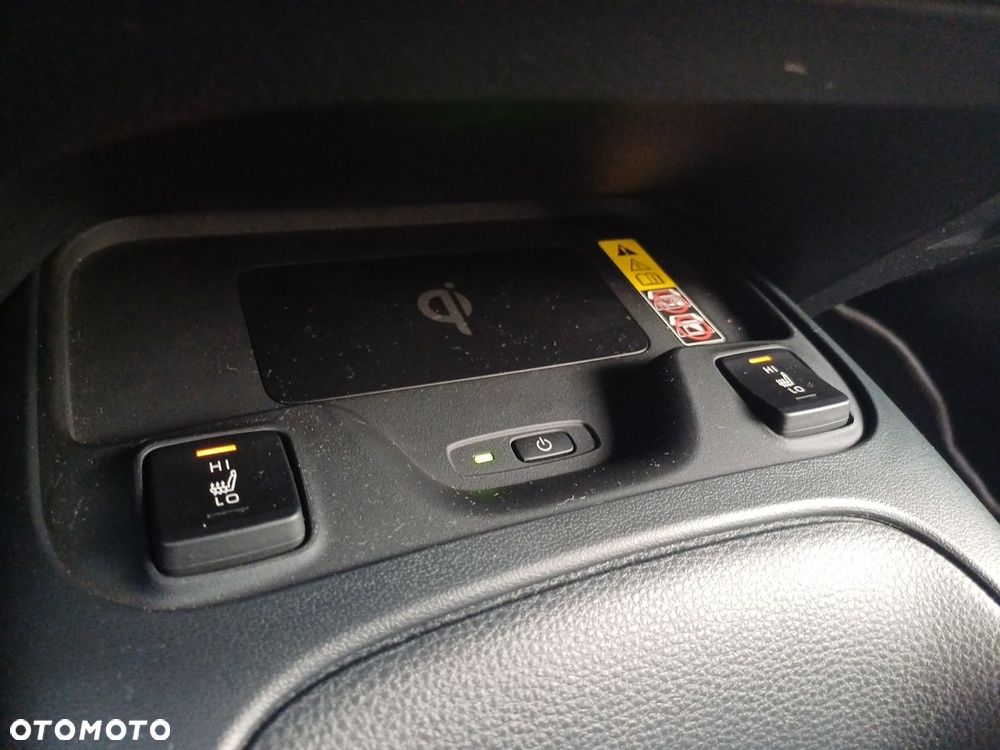 Toyota Corolla 1.8 Hybrid Comfort - 26