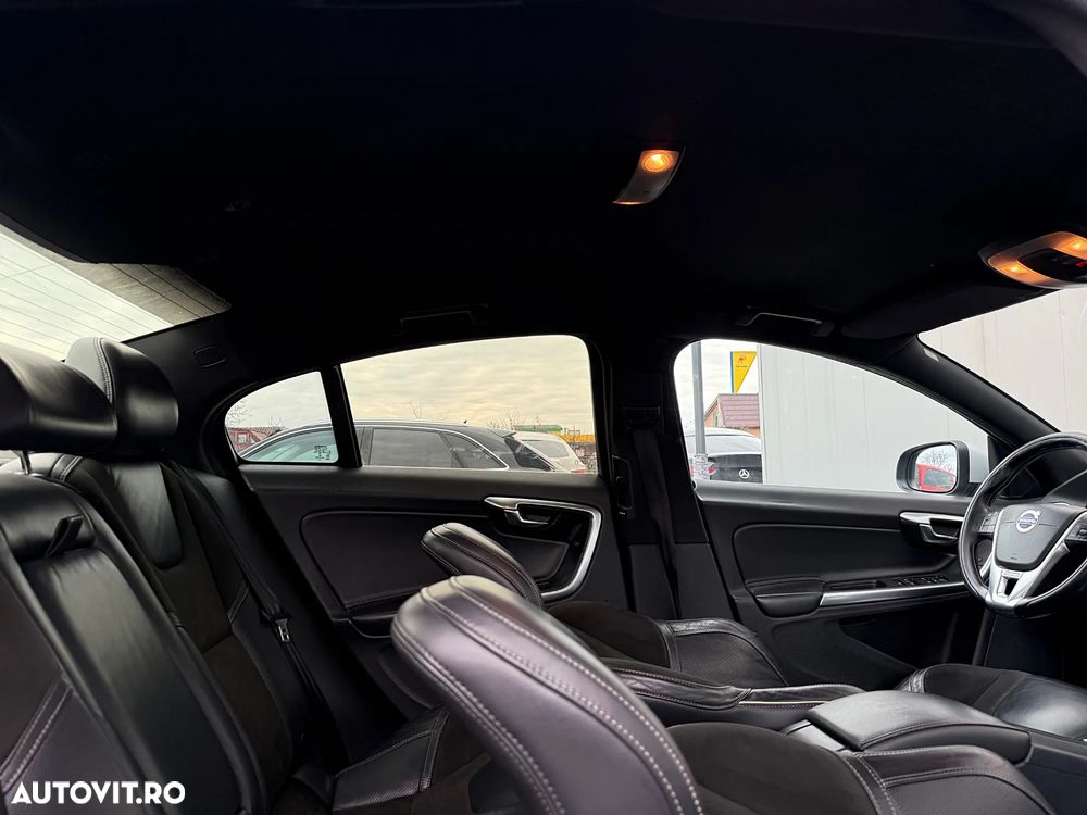 Volvo S60 D3 Geartronic RDesign - 26