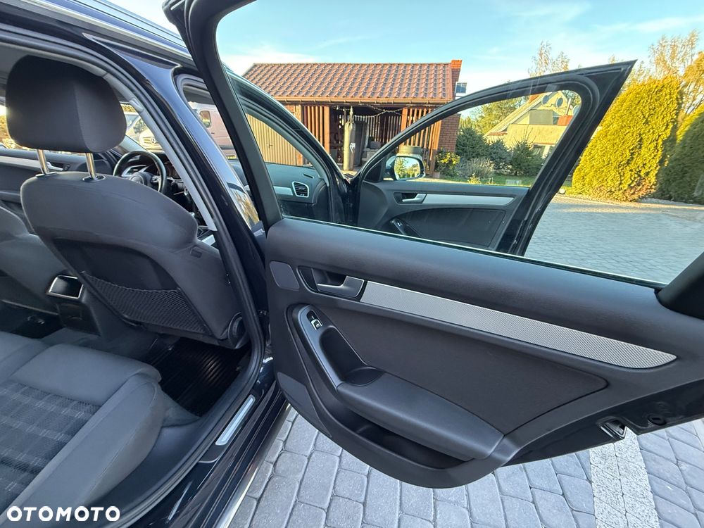 Audi A4 Avant - 14