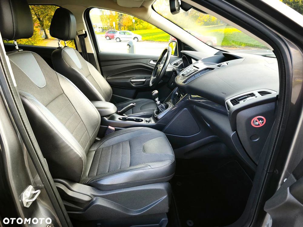 Ford Kuga 2.0 TDCi 4WD Titanium - 16