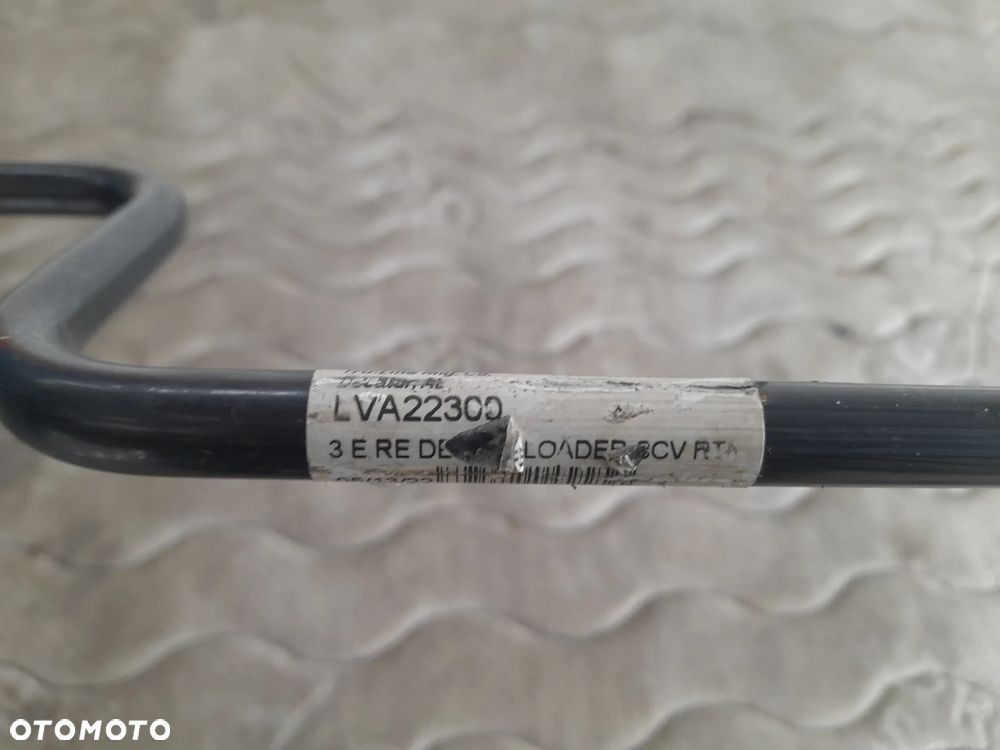 Przewód olejowy LVA22300 John Deere - 4