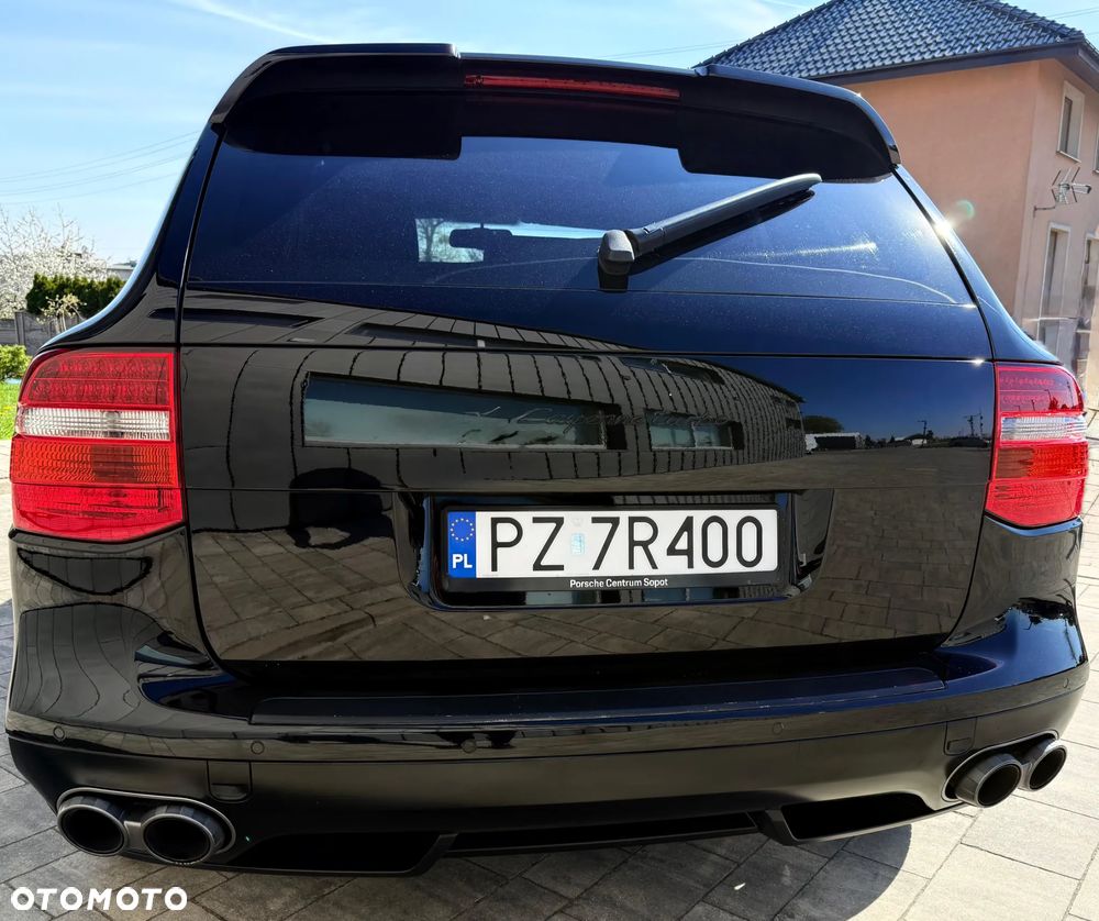 Porsche Cayenne Turbo - 7