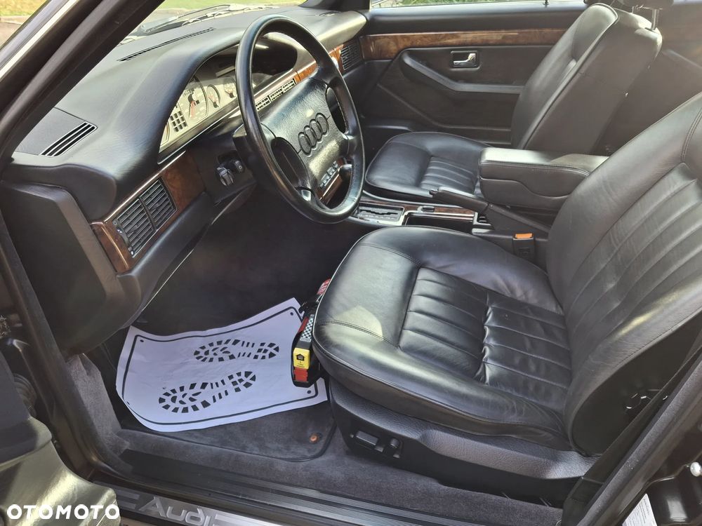 Audi V8 4.2 - 12