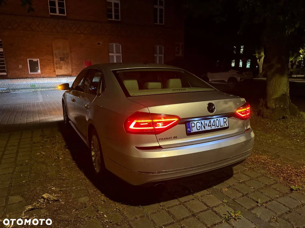 Volkswagen Passat 1.8 TSI BMT Highline DSG - 18