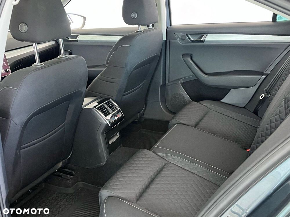 Skoda Superb 2.0 TSI Ambition DSG - 36