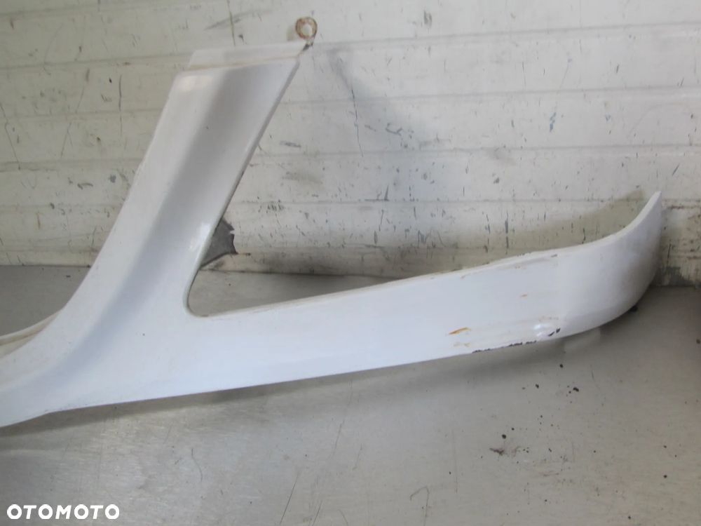 Mercedes Sprinter 906 nosek -listwa pod grill - 2
