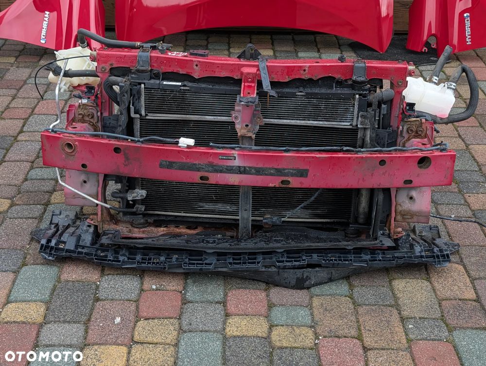 ZDERZAK PAS PRZEDNI MASKA BŁOTNIKI PRZÓD TOYOTA AURIS E18 1.8 HYBRYDA  3R3 - 7