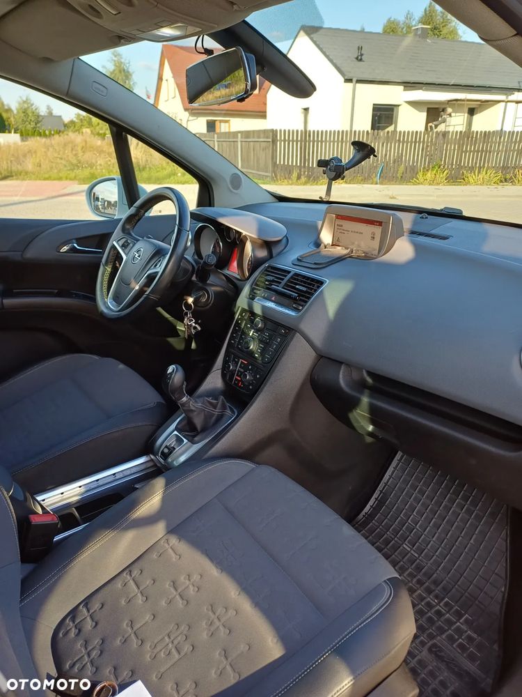 Opel Meriva - 8