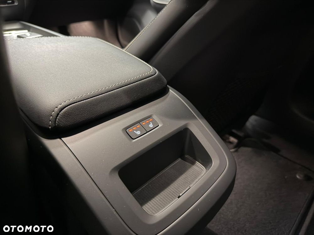 Volvo S60 B4 B Plus Dark - 16