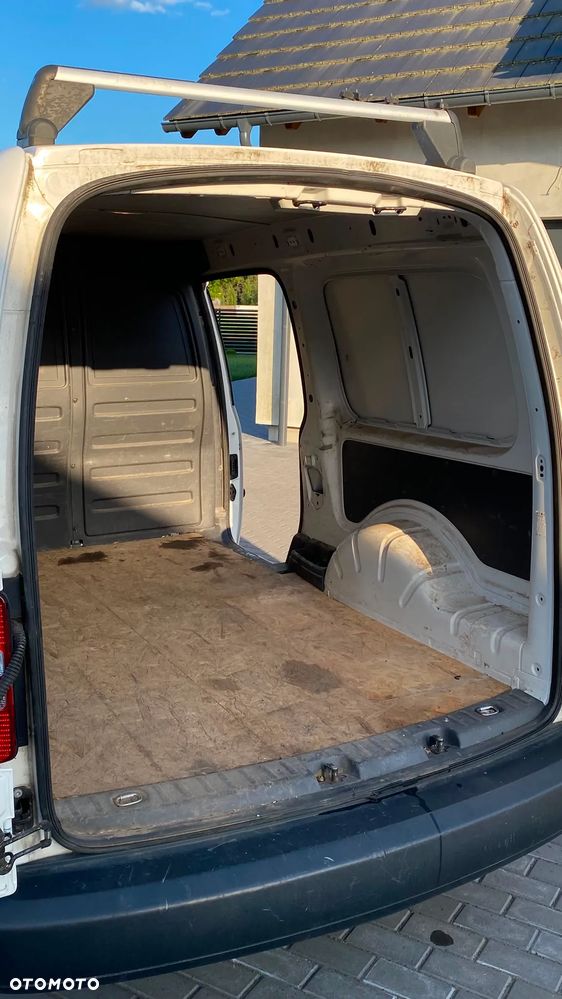 Volkswagen Caddy - 16
