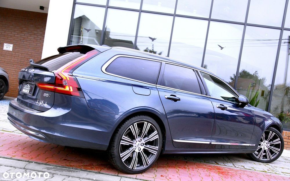 Volvo V90 D5 SCR AWD Momentum Pro - 35