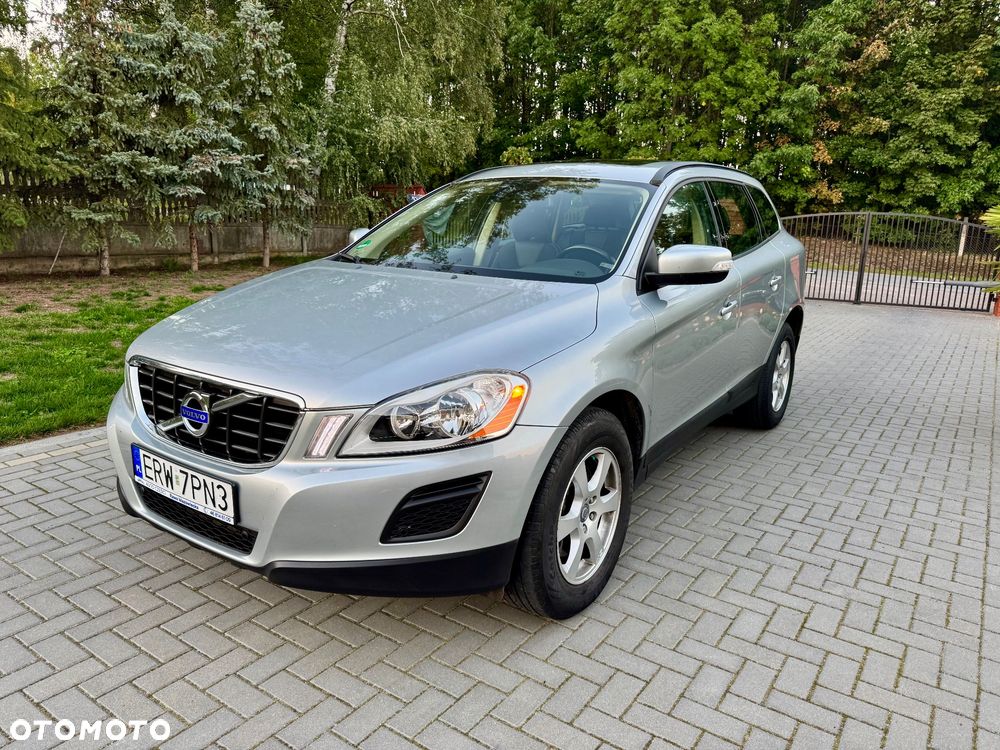 Volvo XC 60 D4 Geartronic Momentum - 4