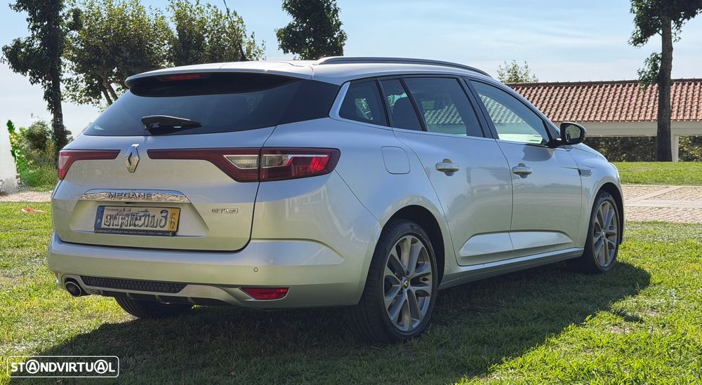 Renault Mégane Sport Tourer 1.5 dCi GT Line - 4