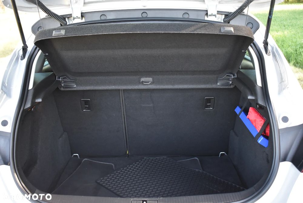 Opel Astra - 25